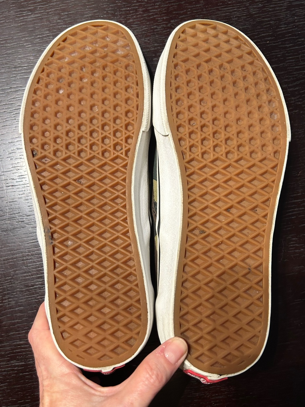 Men’s Vans Classic Slip-Ons in Camouflage - Picture 4 of 9